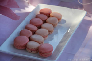 ombre pink macarons